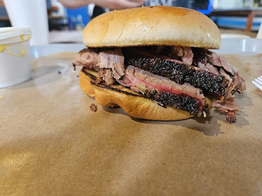 SMOKE:Texas BBQ & Watering Hole photo 6